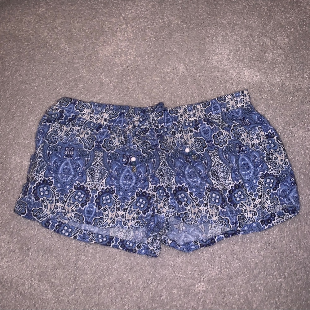Drawstring blue short shorts